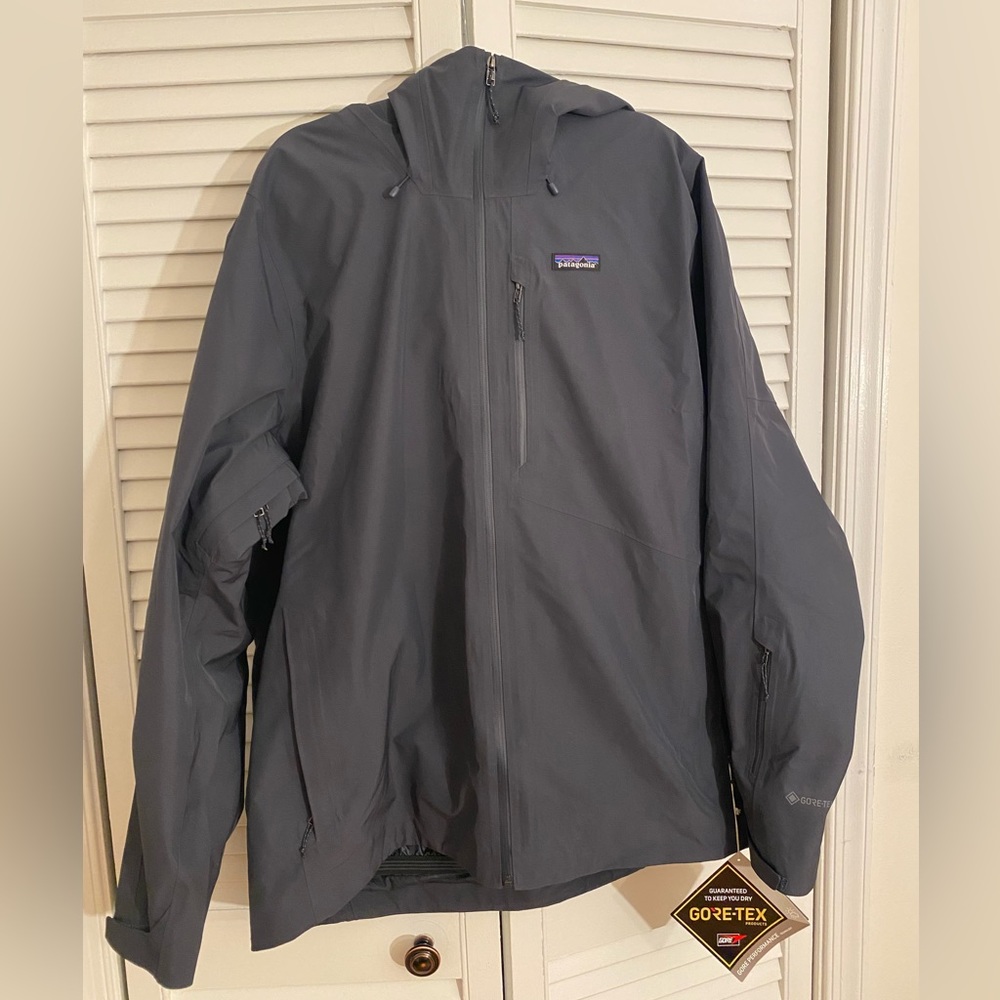 Patagonia Dark Gray Ski Jacket